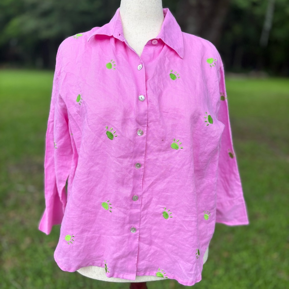CASEY COLEMAN 100% LINEN PINK 3/4 SLEEVE BUTTON DOWN GREEN PUPPY PAW DETAIL DOG